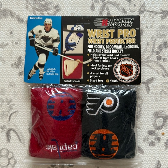 VINTAGE NHL Flyers & Capitals Wrist Pro Wrist Protectors w/ Protective Shield - Picture 1 of 3